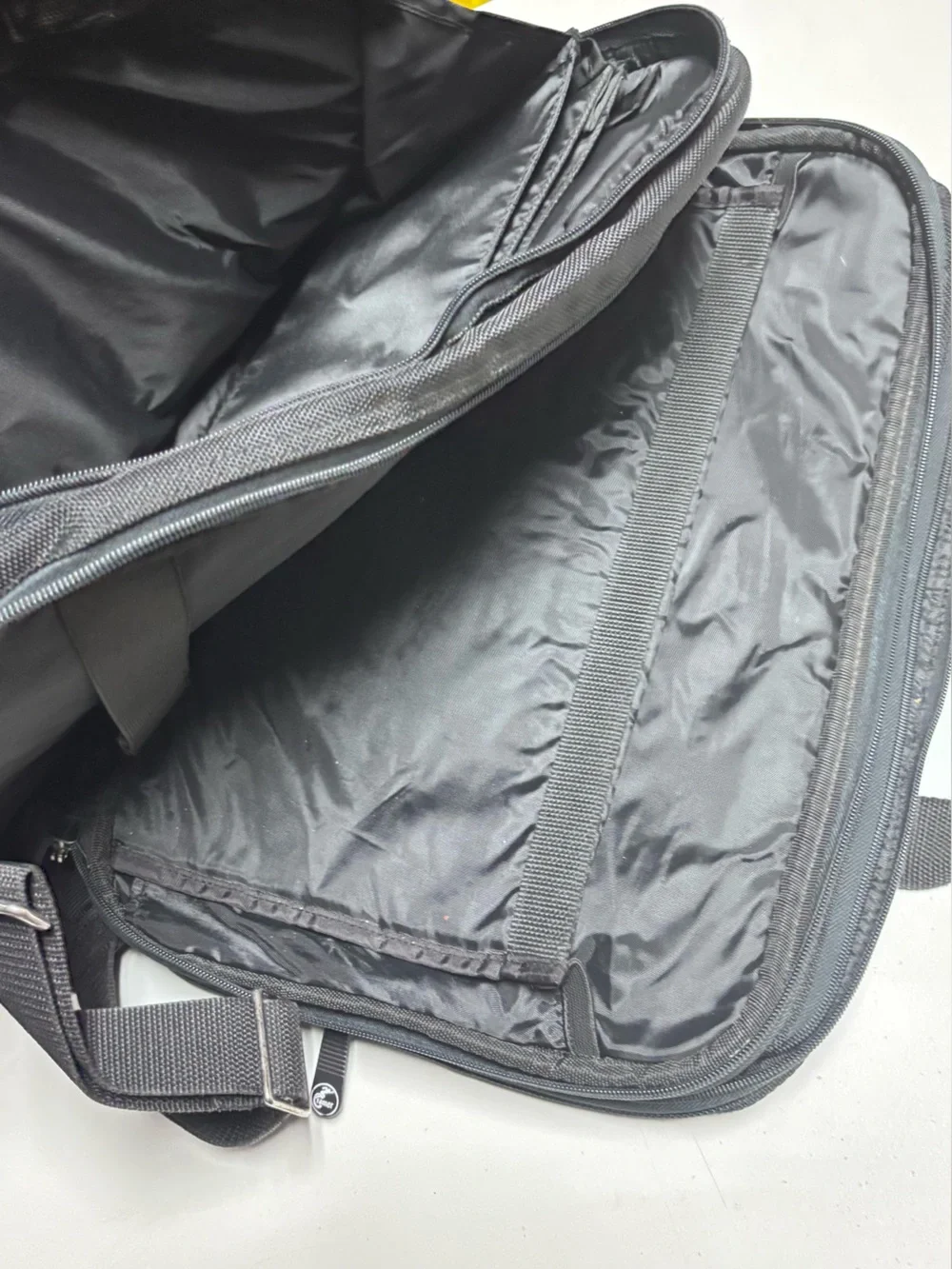 Cramer Black Travel Laptop Briefcase Expandable Carry On Messenger Bag Organizer